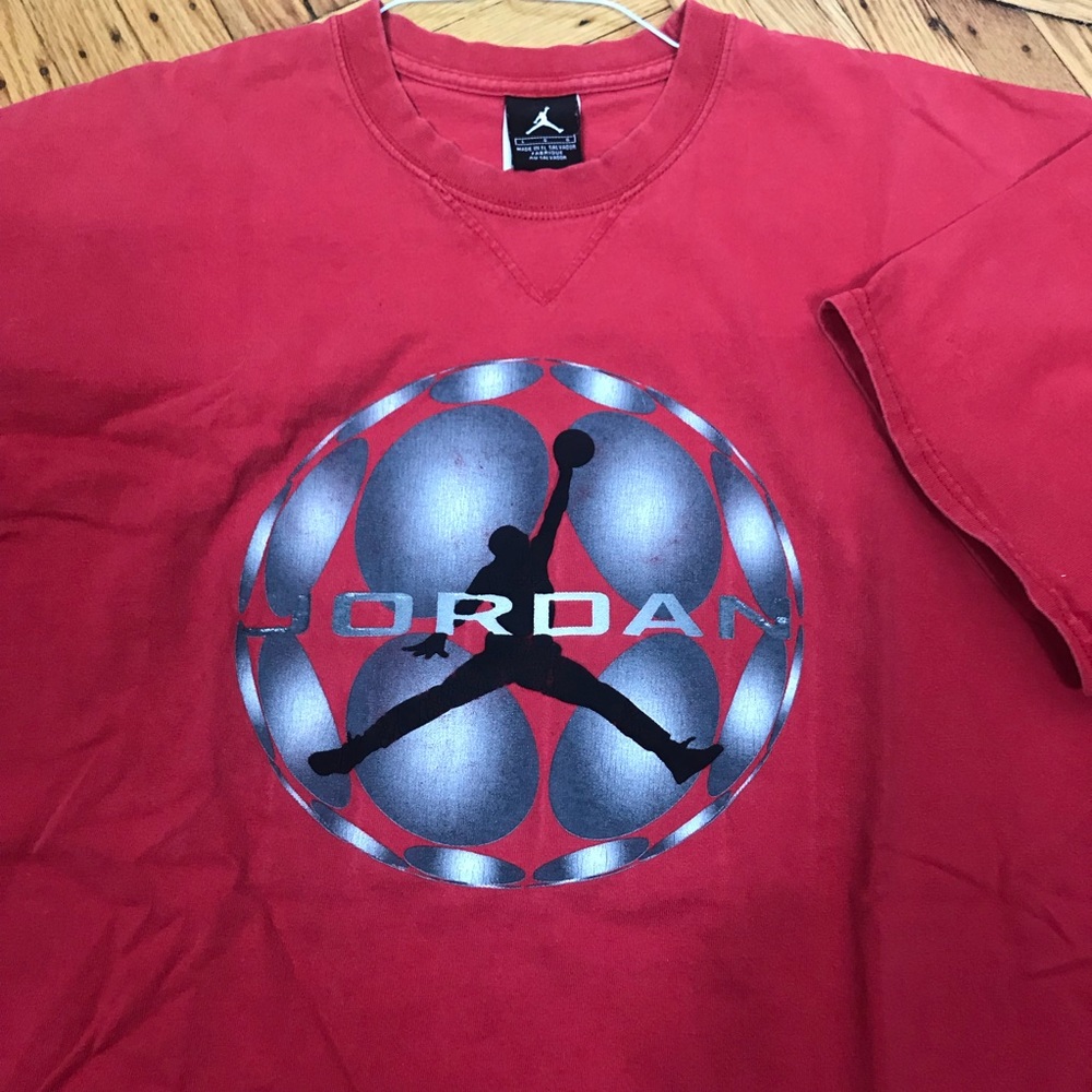 Jordan Tee-Shirt.. Size Large.. Vintage!!!🔥